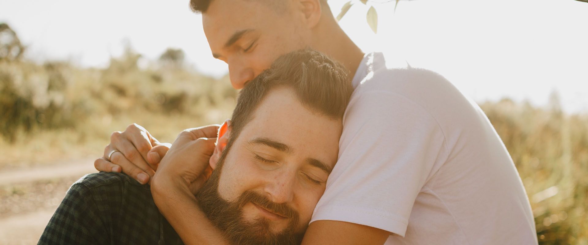 Das energetische Couple-Work-Konzept 'Paarfeld-Arbeit' von Find Your Balance : Melanie Fleper kann tiefgreifende Veränderungen in Beziehungen hervorbringen.