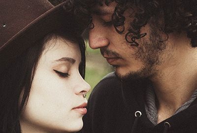 Schritt 3 im Prozess der Paarfeld-Arbeit bei Find Your Balance : Melanie Fleper in Bad Aibling: Trigger-Arbeit & Klarheit.