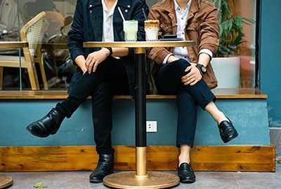 Schritt 1 im Prozess der Paarfeld-Arbeit bei Find Your Balance : Melanie Fleper in Bad Aibling: CheckIn & Intention setzen.